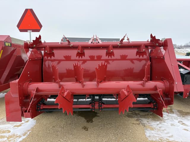 Image of New Holland 195 equipment image 4