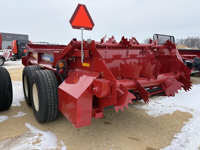 Image of New Holland 195 equipment image 3