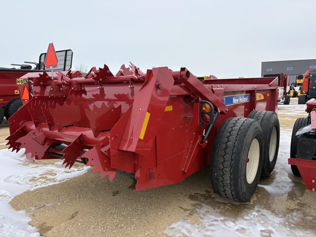 Image of New Holland 195 equipment image 2