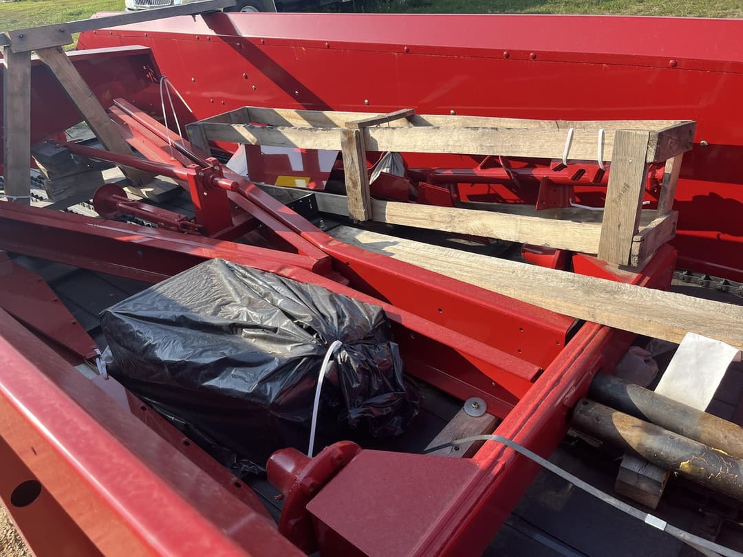 Image of New Holland 195 Image 1