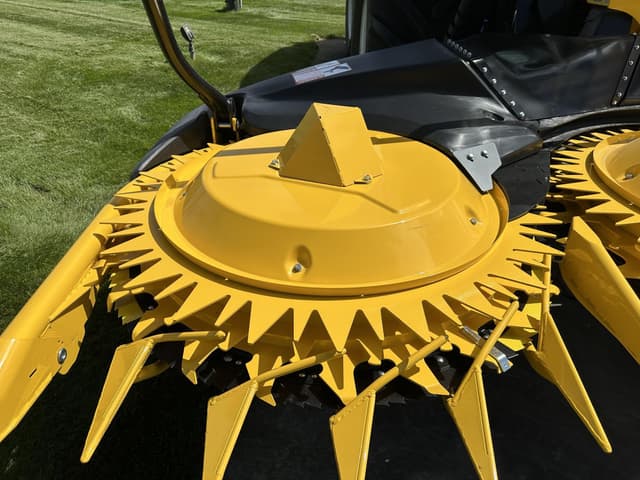 Image of New Holland 600BFI Pro equipment image 2