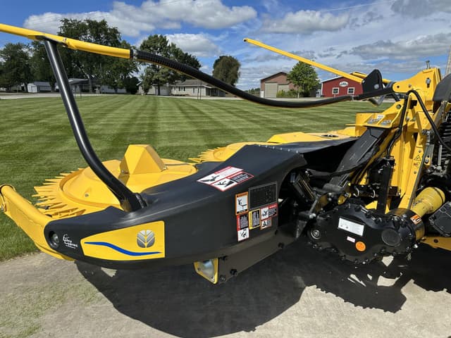 Image of New Holland 600BFI Pro equipment image 4