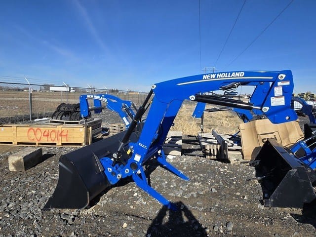 New Holland 632TL Equipment Image0