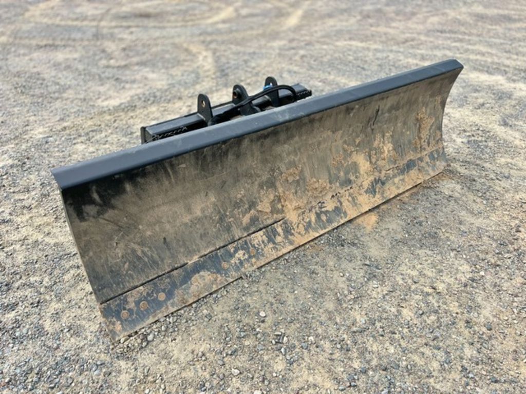 2025 New Holland Dozer 90 Equipment Image0