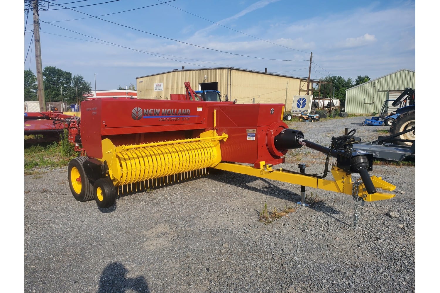 2025 New Holland Hayliner 275 Equipment Image0