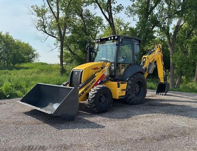 2025 New Holland B95D Equipment Image0