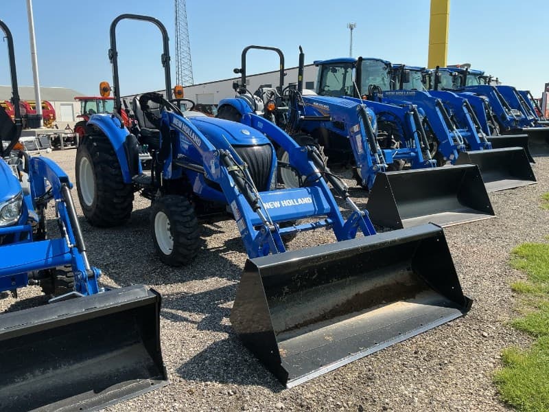 Image of New Holland Boomer 40 Image 1