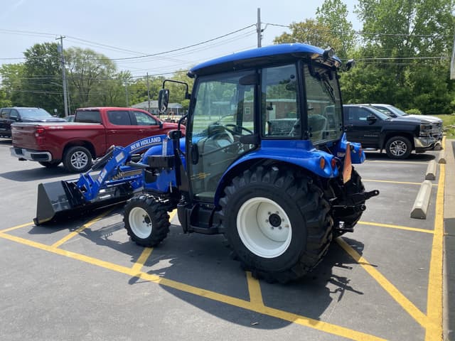 Image of New Holland Boomer 40 equipment image 3