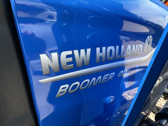 Image of New Holland Boomer 40 equipment image 1