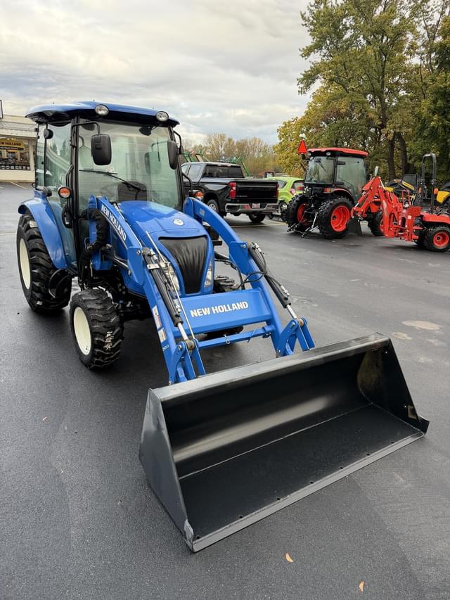 Image of New Holland Boomer 40 equipment image 1