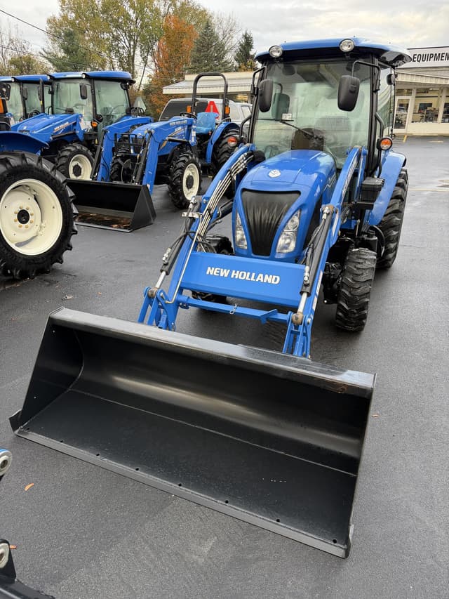 Image of New Holland Boomer 40 equipment image 2