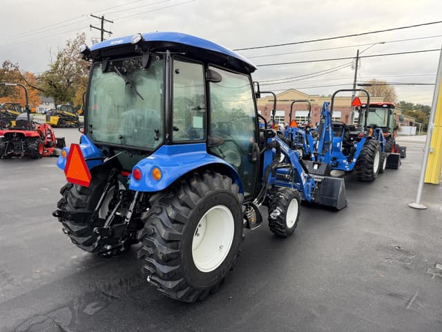 Image of New Holland Boomer 40 equipment image 4