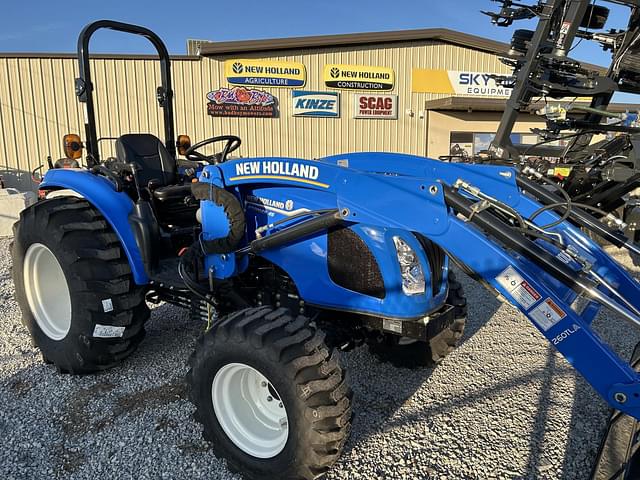 Image of New Holland Boomer 45 equipment image 1