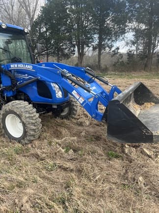 Image of New Holland Boomer 50 equipment image 3