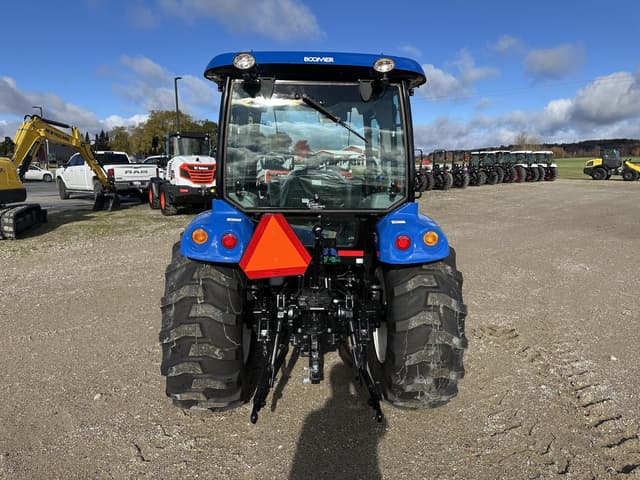 Image of New Holland Boomer 55 equipment image 3