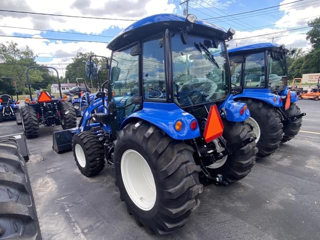 Image of New Holland Boomer 55 equipment image 3