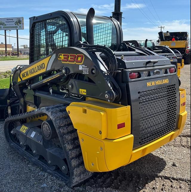 Image of New Holland C330 equipment image 4
