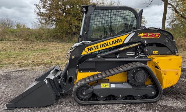 Image of New Holland C330 equipment image 1
