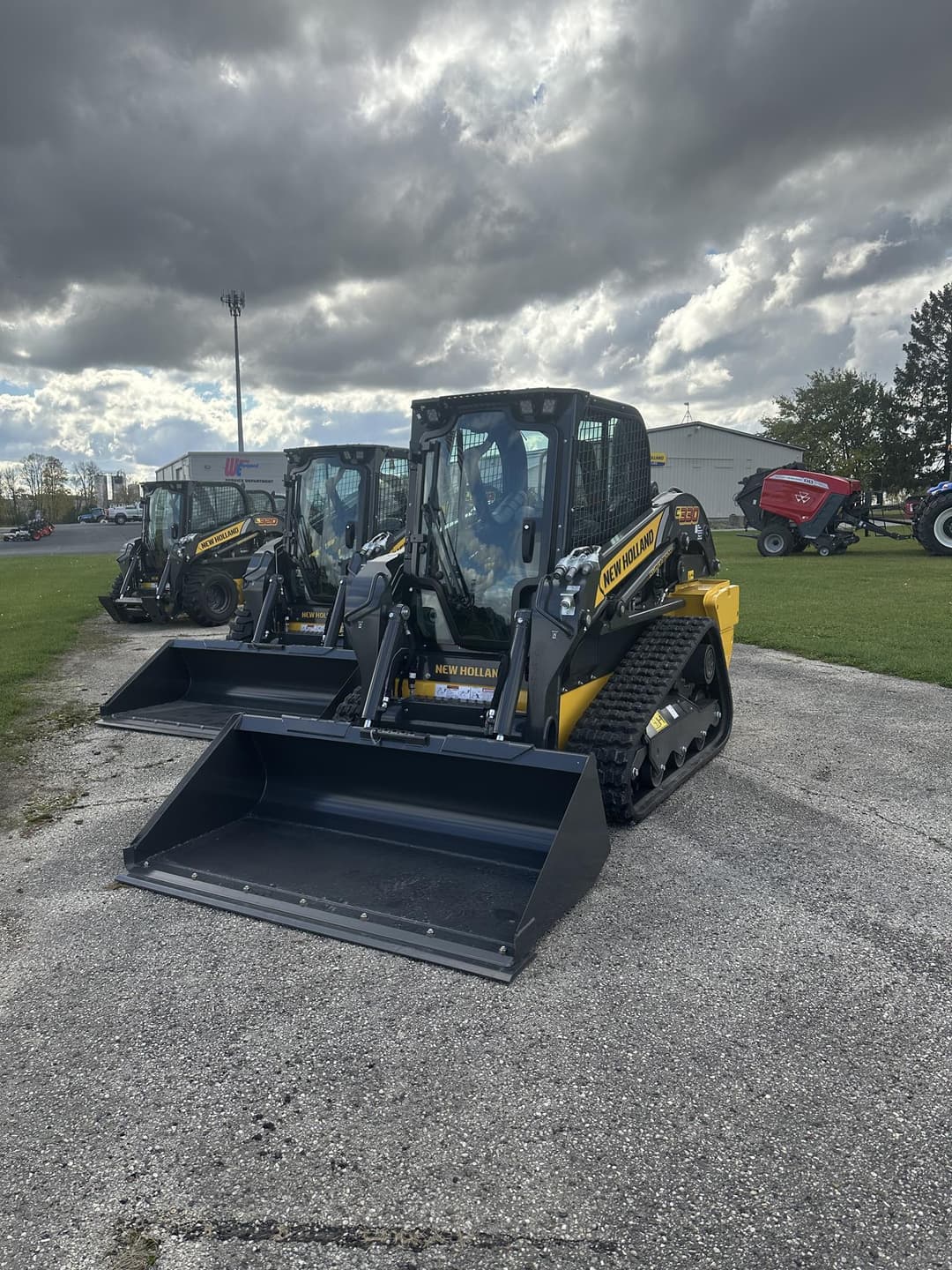 Image of New Holland C330 Primary image