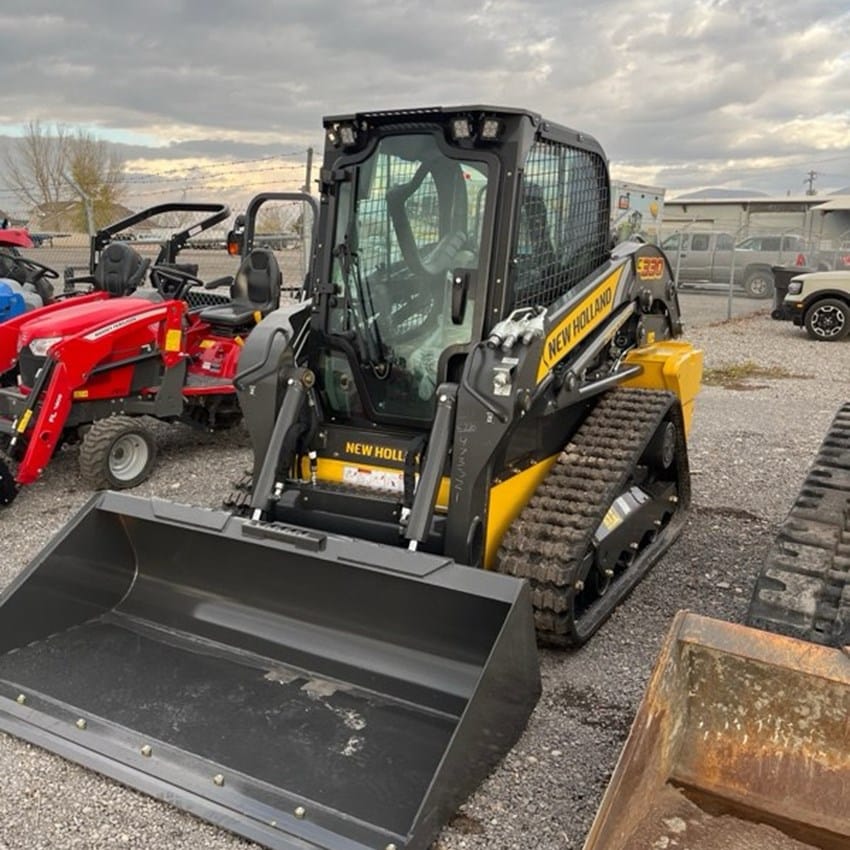 2025 New Holland C330 Equipment Image0