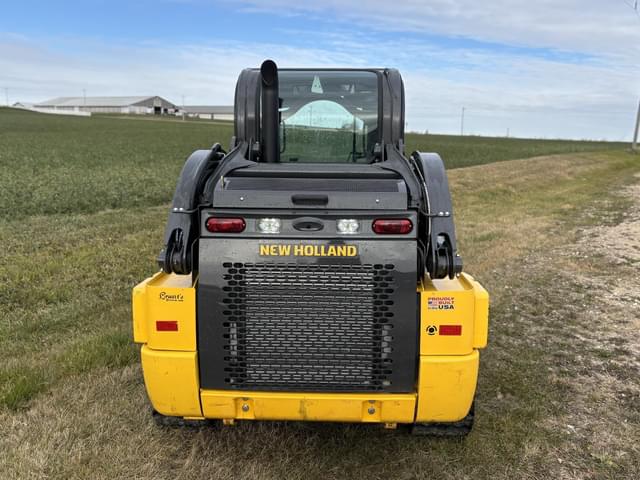 Image of New Holland C330 equipment image 3