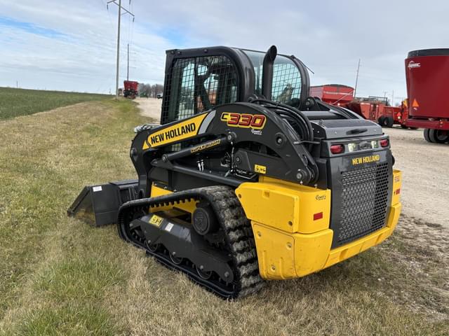 Image of New Holland C330 equipment image 2