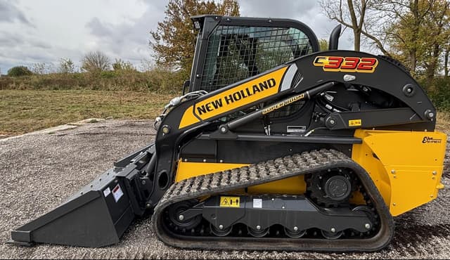 Image of New Holland C332 equipment image 1