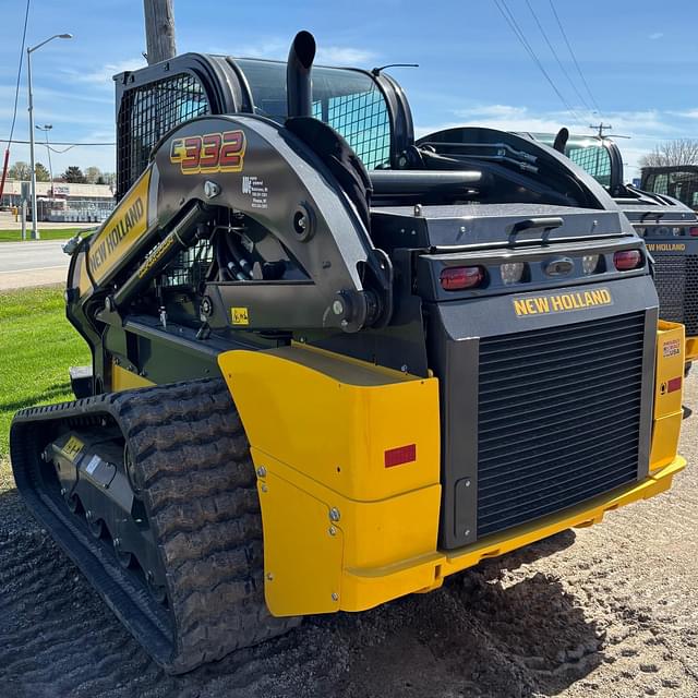 Image of New Holland C332 equipment image 3