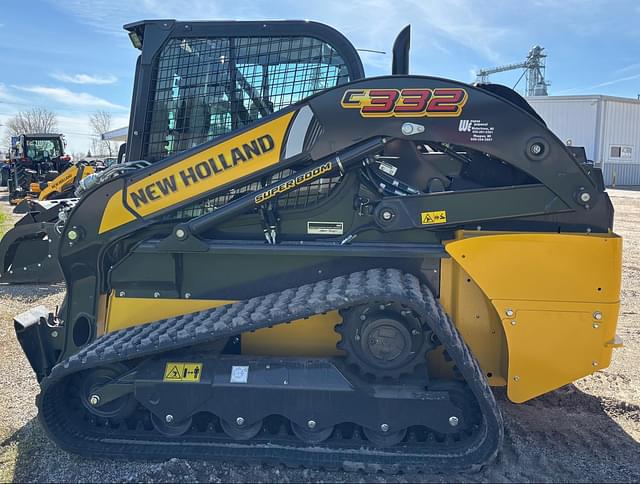 Image of New Holland C332 equipment image 1