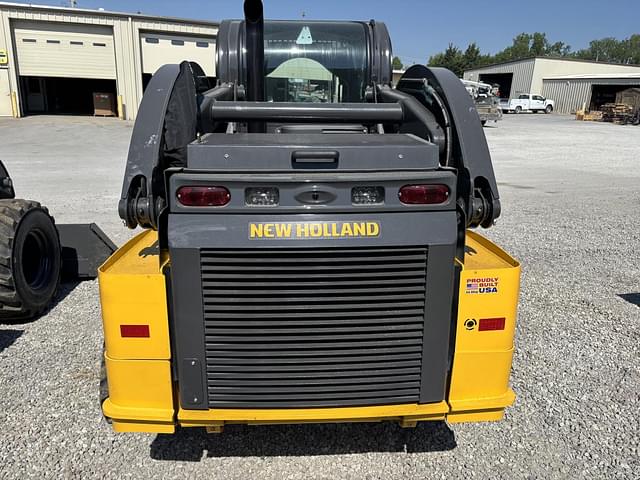 Image of New Holland C332 equipment image 3