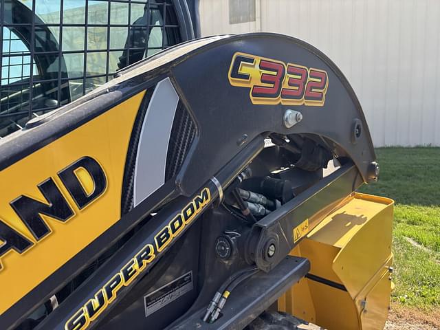 Image of New Holland C332 equipment image 2