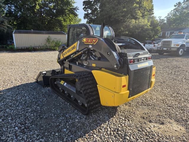 Image of New Holland C337 equipment image 2