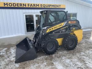 2025 New Holland L320 Image