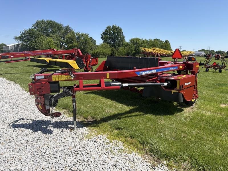 2025 New Holland 210 Equipment Image0