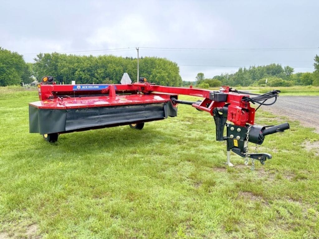 2025 New Holland 210 Equipment Image0