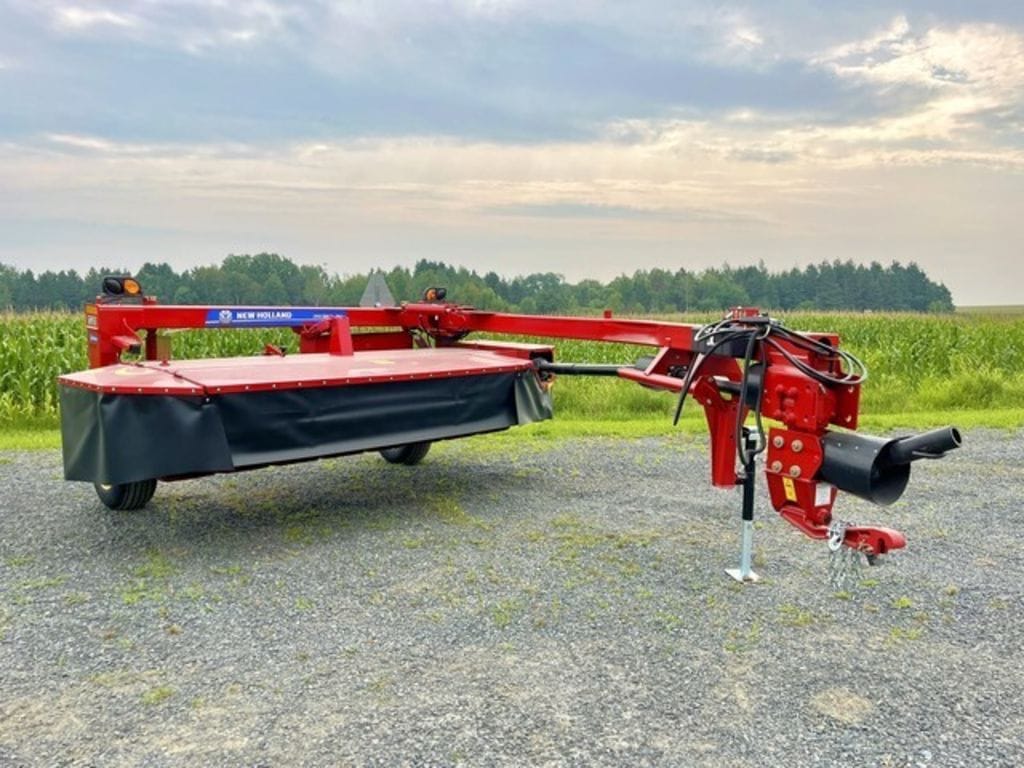 2025 New Holland 210 Equipment Image0