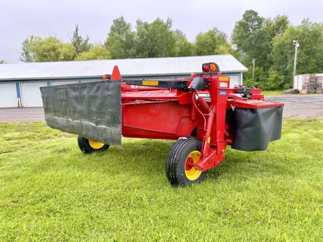 Image of New Holland 210 equipment image 4