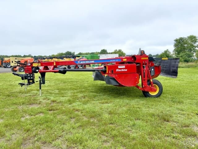 Image of New Holland 210 equipment image 3
