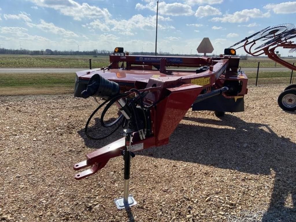 2025 New Holland 210 Equipment Image0