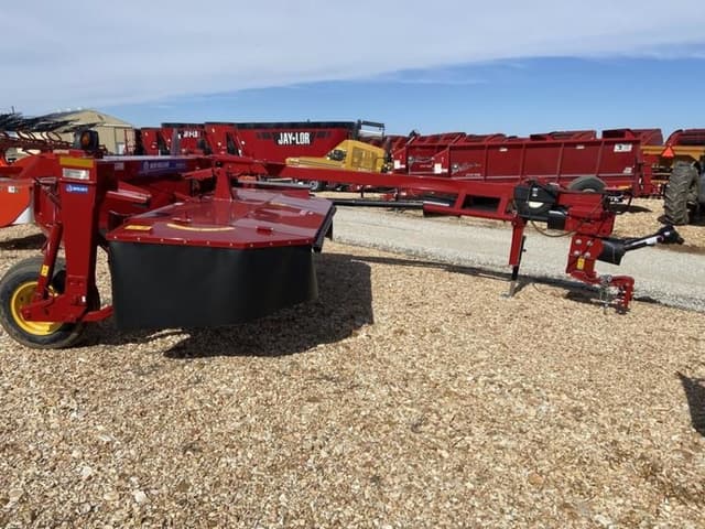 Image of New Holland 210 equipment image 4