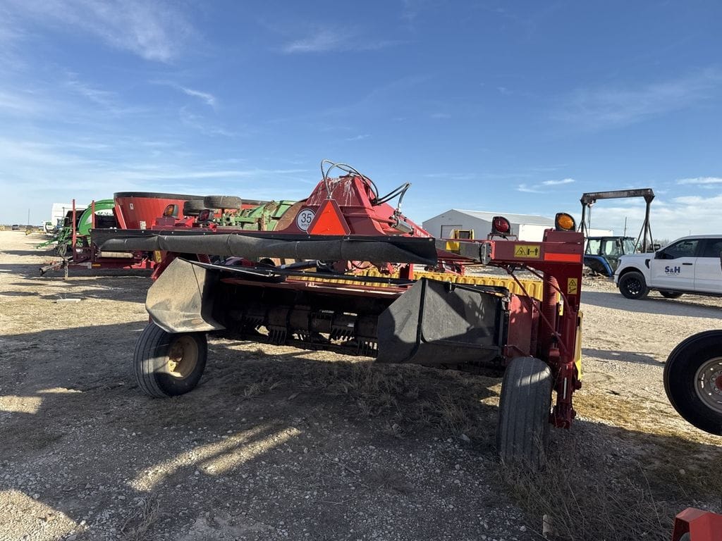 2025 New Holland 313 Plus Equipment Image0