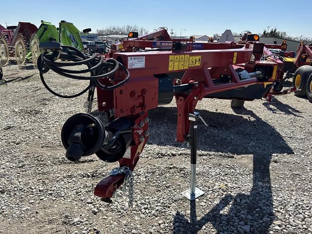 Image of New Holland 210 equipment image 1