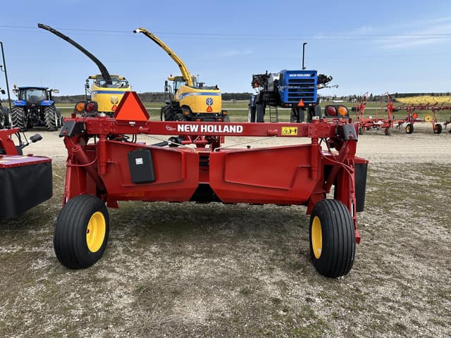 Image of New Holland 210 equipment image 4