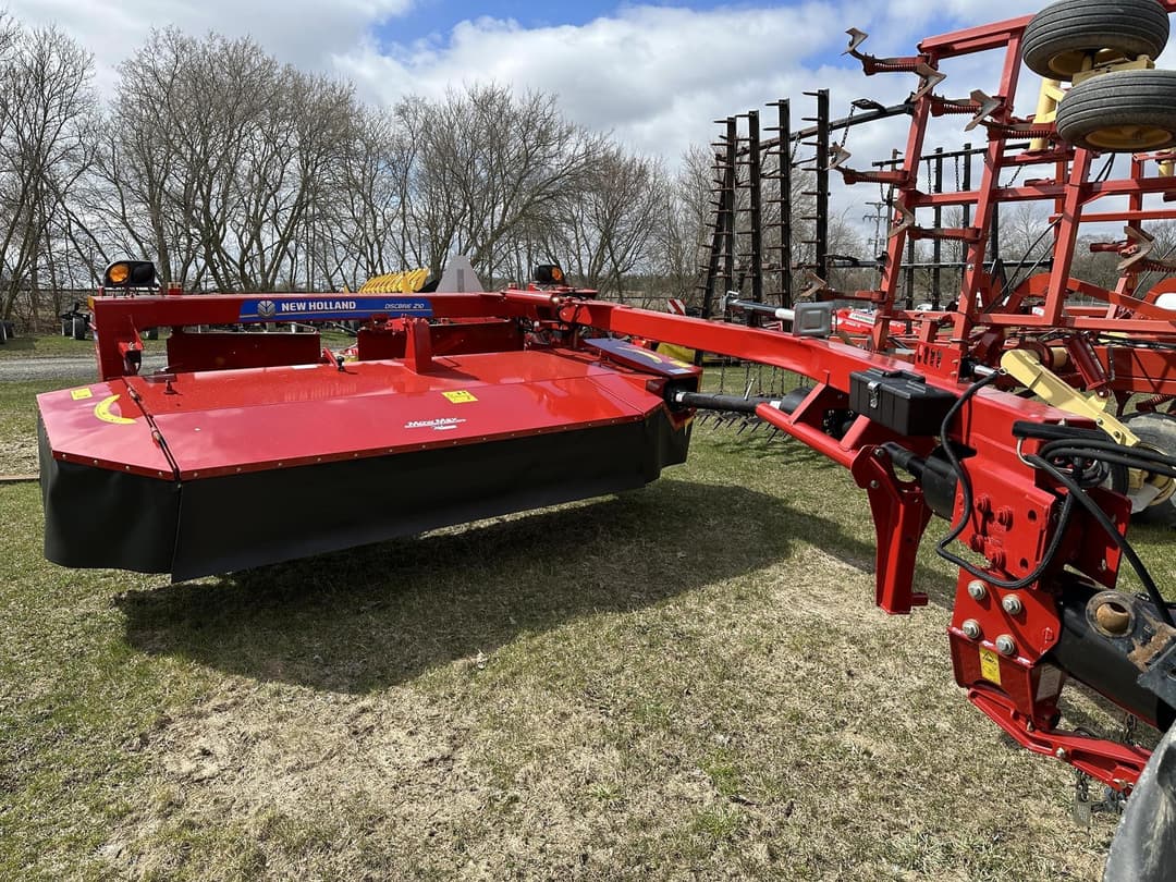 Image of New Holland 210 Primary image
