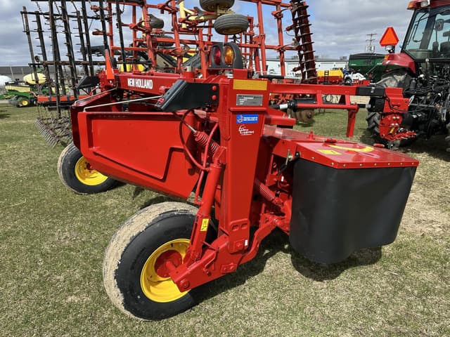 Image of New Holland 210 equipment image 4