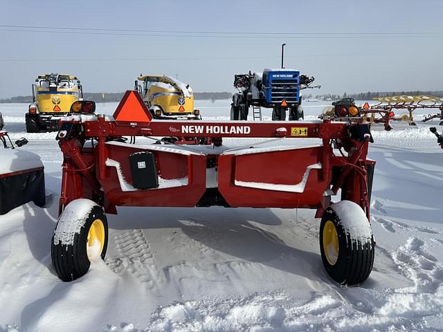 Image of New Holland Discbine 210 equipment image 2