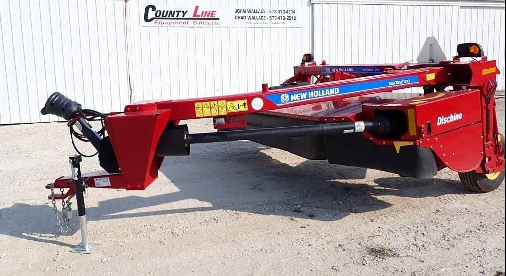 2025 New Holland 210 Equipment Image0