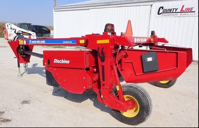 Image of New Holland 210 equipment image 2