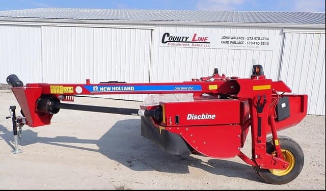 Image of New Holland 210 equipment image 1