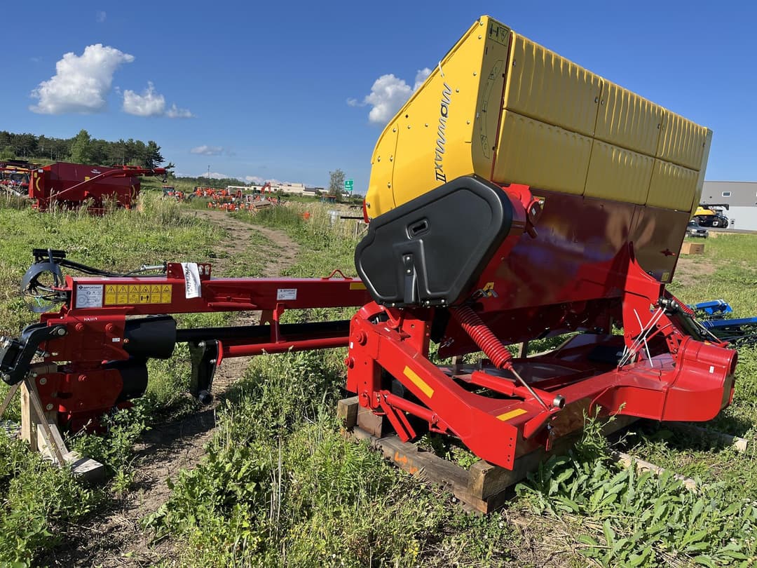 Image of New Holland 312 Plus Image 0